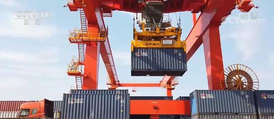 8月份貨物及技術(shù)進出口總額達37124億元，同比增長8.6%，展現(xiàn)穩(wěn)健增長態(tài)勢